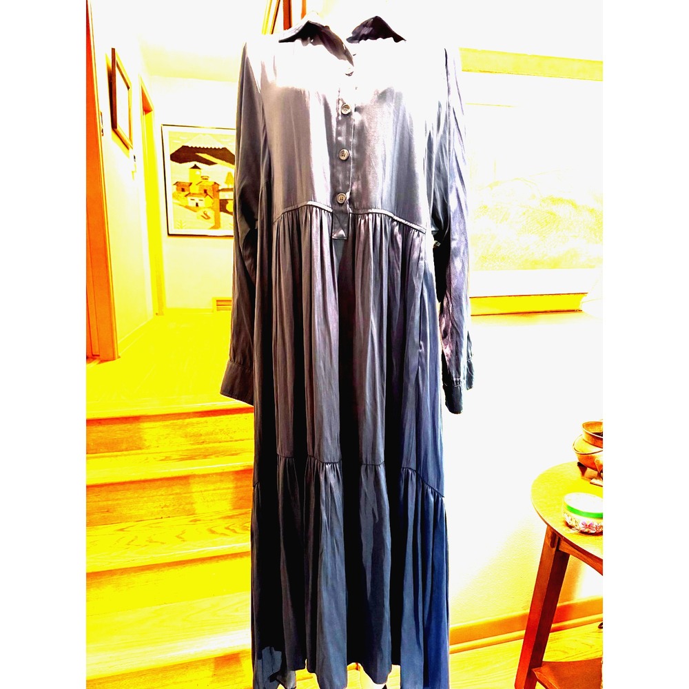 Size 14 blue maxi lenght tiered dress by Taylor. Long sleeved.